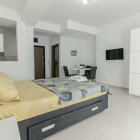 Apartments Lakeside Elesec Ohrid Ngoại thất bức ảnh