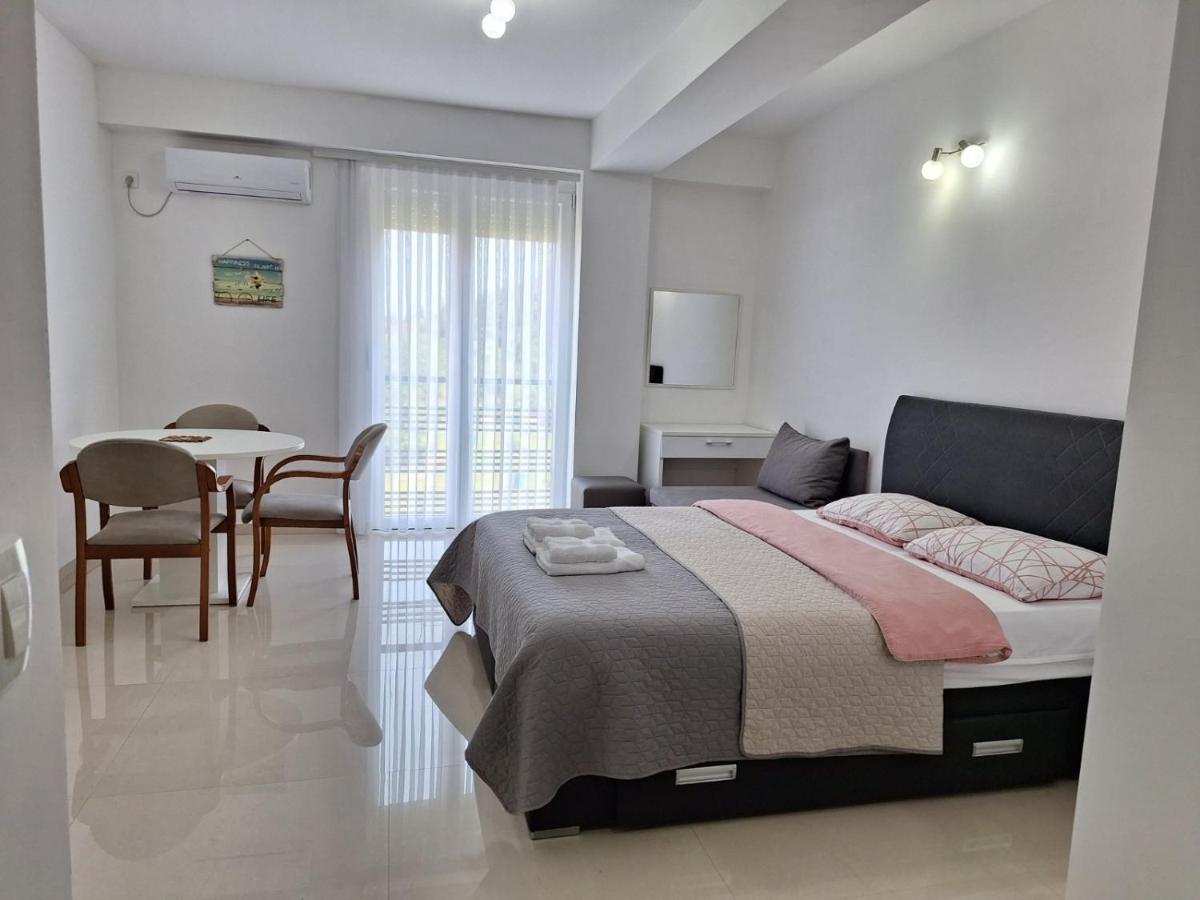 Apartments Lakeside Elesec Ohrid Ngoại thất bức ảnh