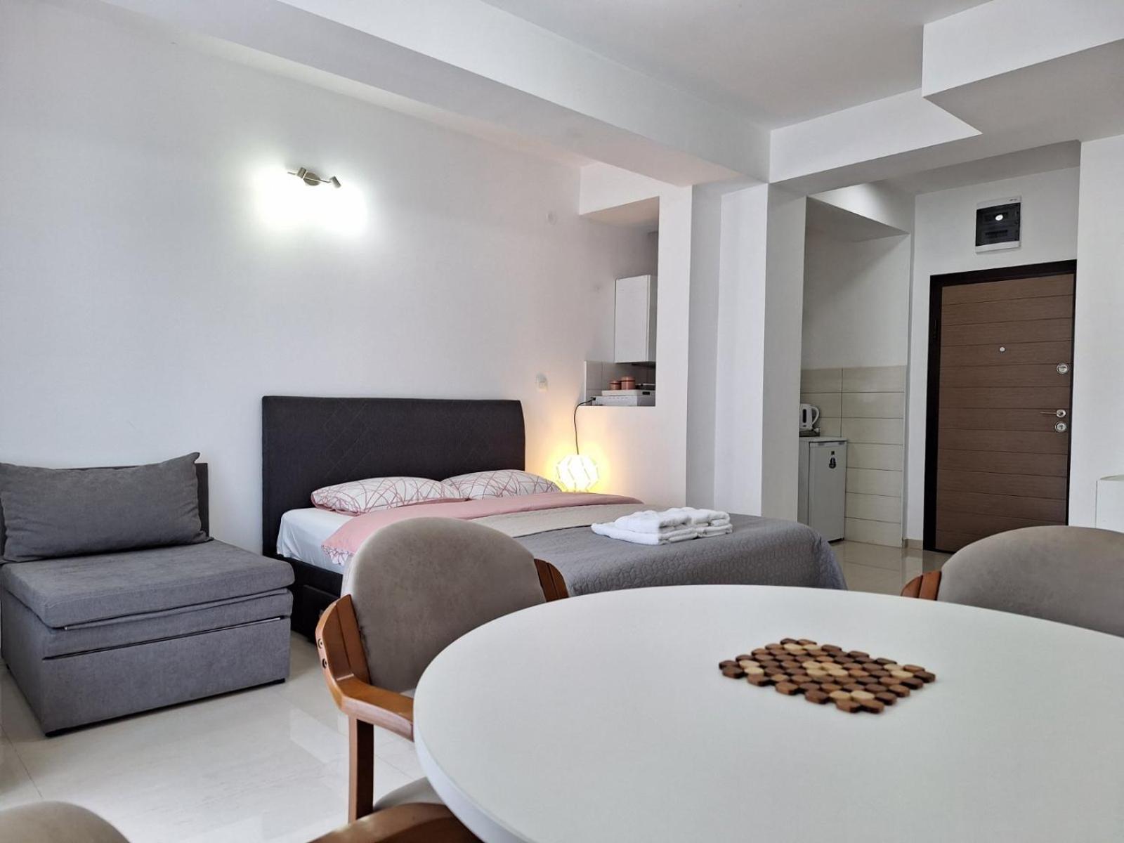 Apartments Lakeside Elesec Ohrid Ngoại thất bức ảnh