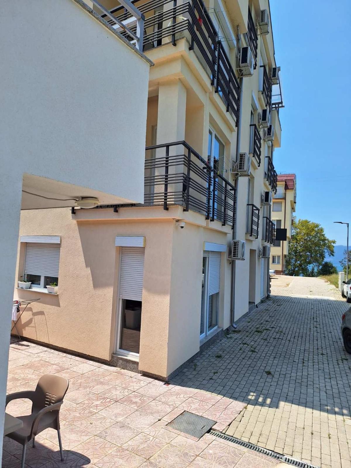 Apartments Lakeside Elesec Ohrid Ngoại thất bức ảnh